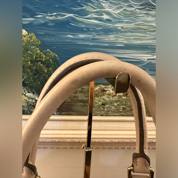 Louis Vuitton Monogram Mahina Hobo beige - Picture 8 of 16